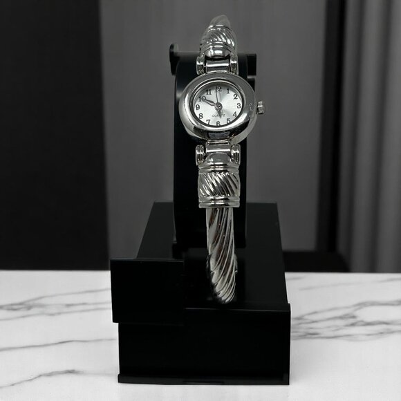 Stainless Steel Silver-Tone Bangle Bracelet Cuff Watch Quartz Movement - Picture 1 of 16